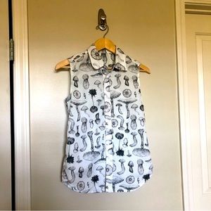 Mushroom Illustration Sleeveless Shirt • Size Small • White Tank Top Button-Up